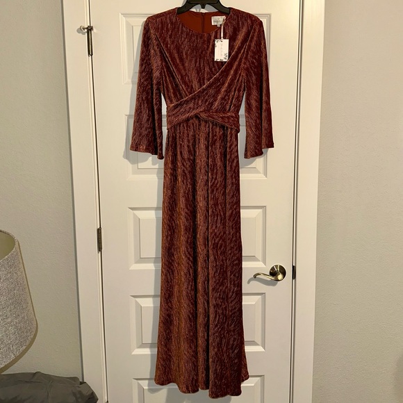 Dainty Jewells Dresses & Skirts - NWT- Dainty Jewells Rust Velvet Maxi Dress